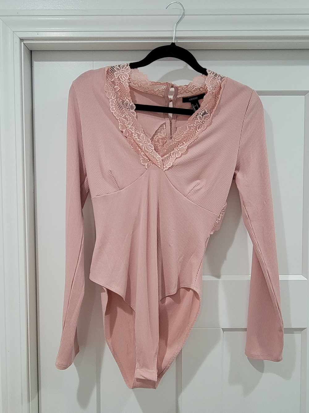Forever 21 Dusty Pink Lace-Trim Ribbed Bodysuit Size Large